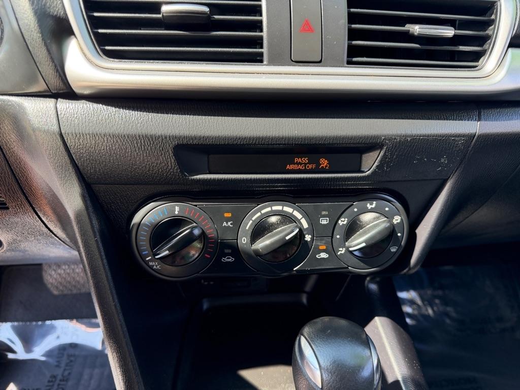Mazda MAZDA3 i Sport AT 5-Door 2018