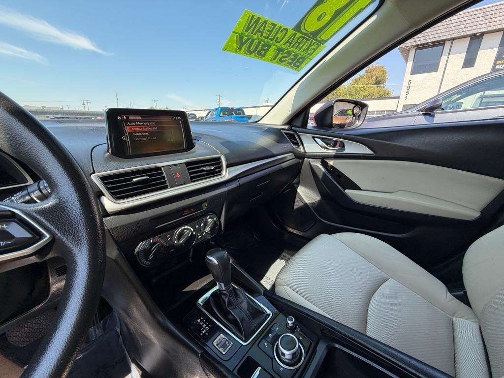 Mazda MAZDA3 i Sport AT 5-Door 2018