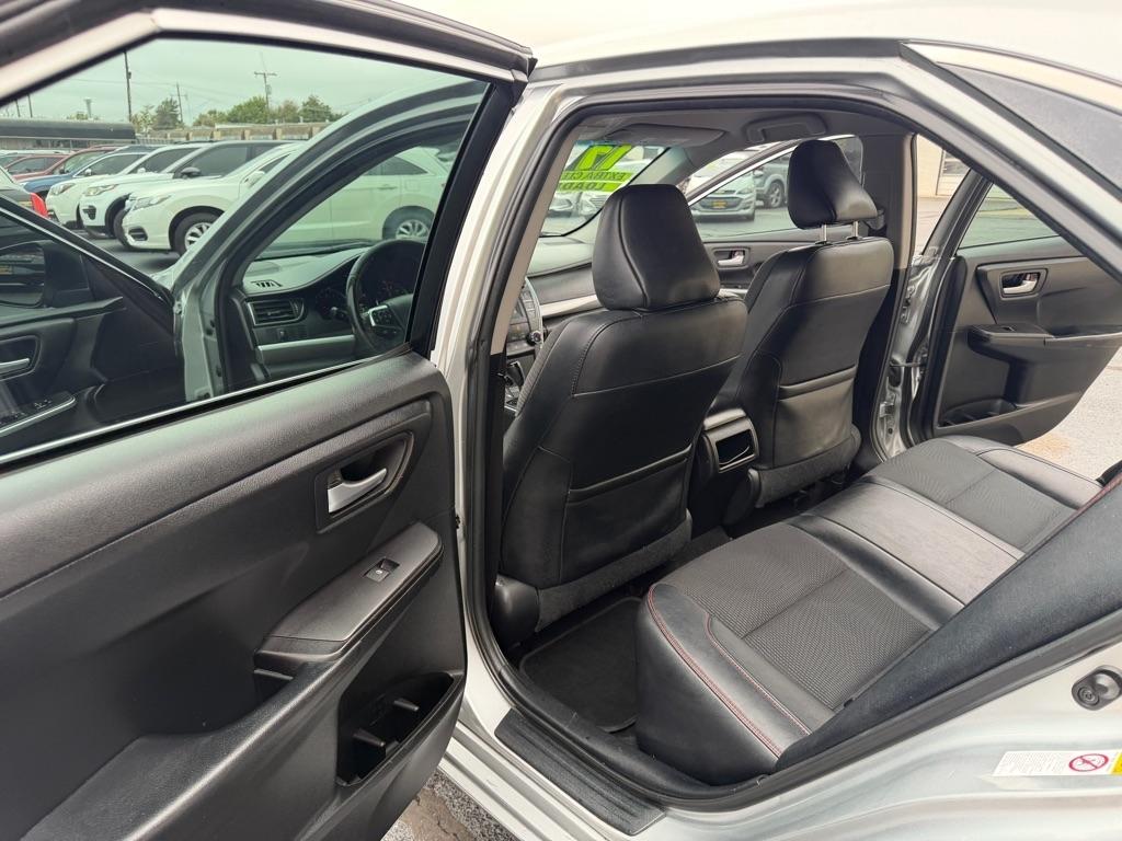 Toyota Camry LE 2017
