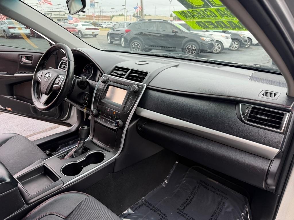 Toyota Camry LE 2017