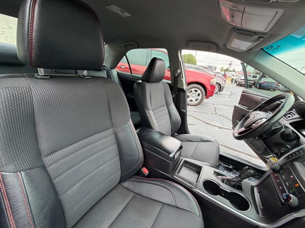 Toyota Camry LE 2017