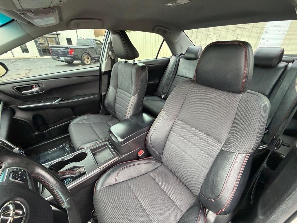 Toyota Camry LE 2017