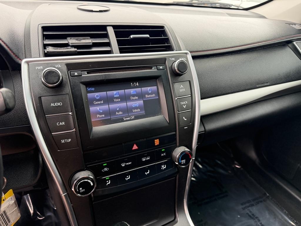 Toyota Camry LE 2017