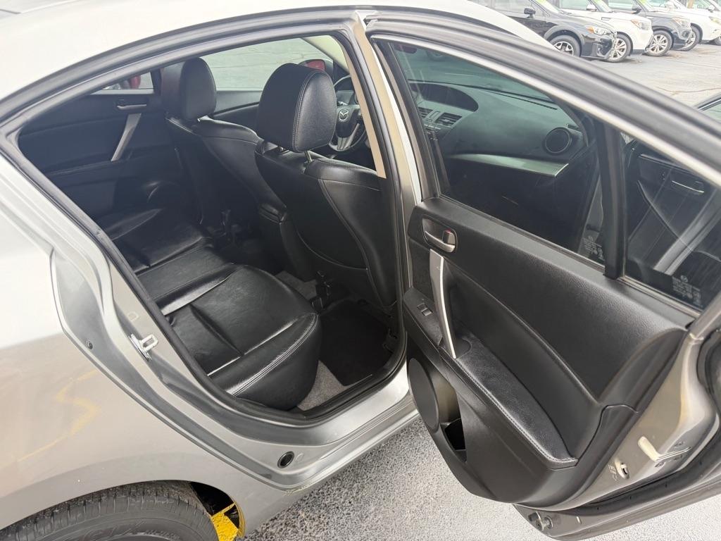 Mazda MAZDA3 s Sport 4-Door 2010