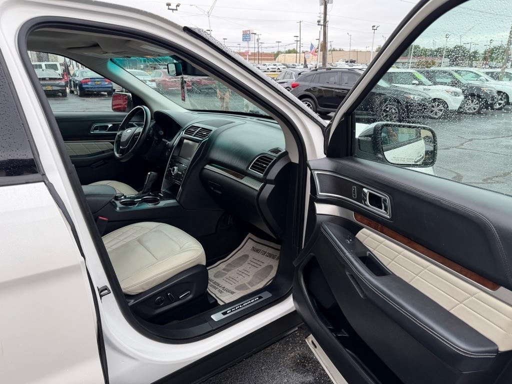 Ford Explorer Platinum AWD 2016