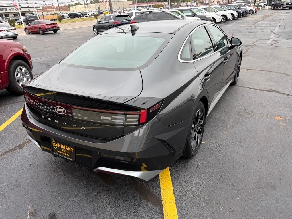 Hyundai Sonata SEL 2025