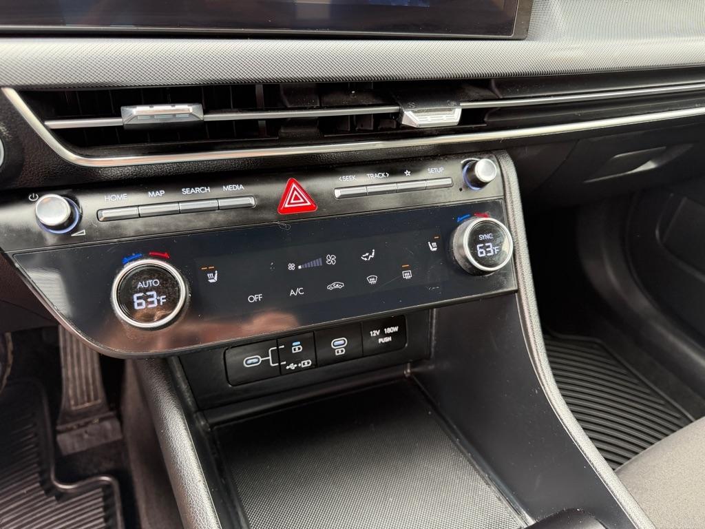Hyundai Sonata SEL 2025