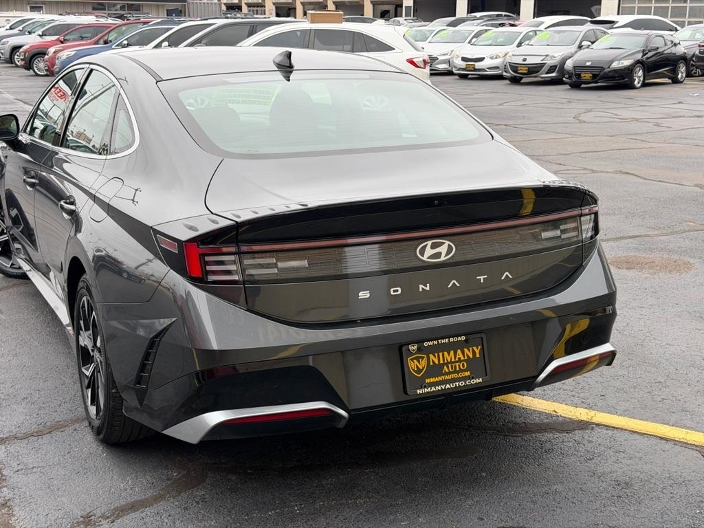 Hyundai Sonata SEL 2025