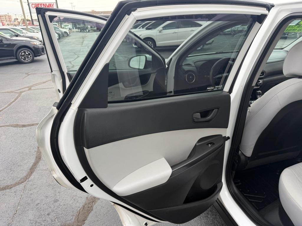 Hyundai Kona SEL 2023