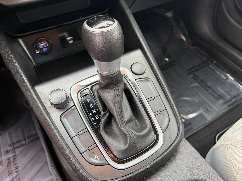 Hyundai Kona SEL 2023