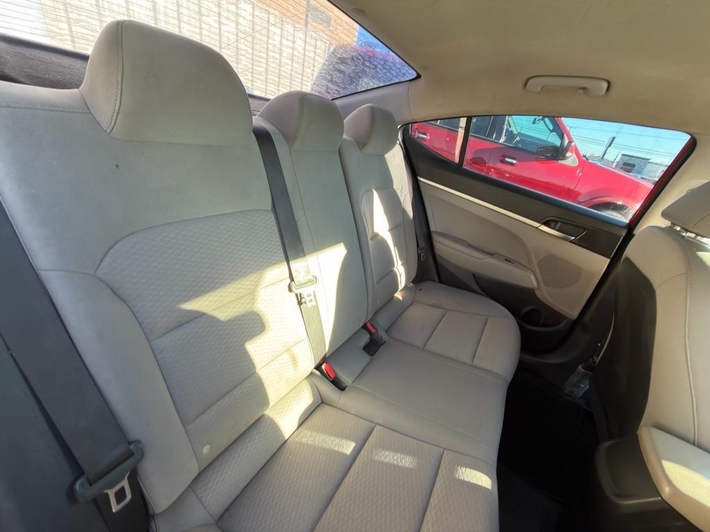 Hyundai Elantra SE 6M 2019
