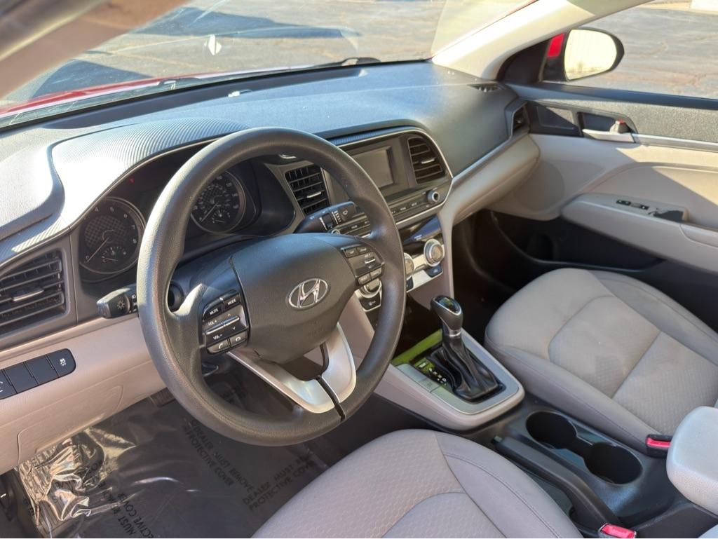 Hyundai Elantra SE 6M 2019