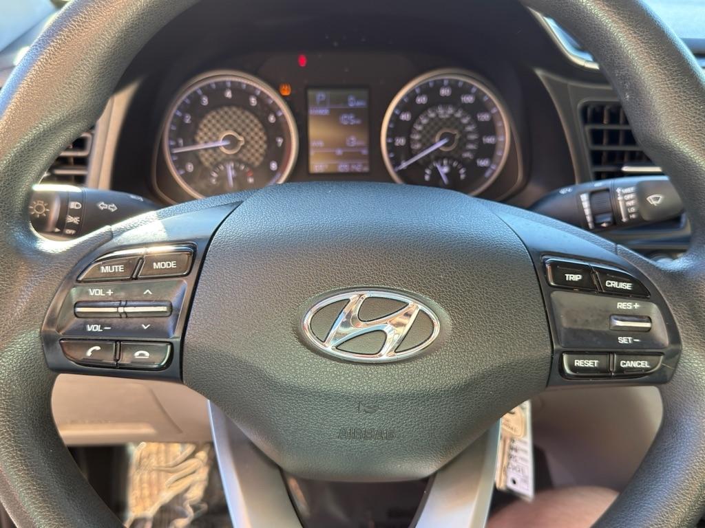 Hyundai Elantra SE 6M 2019