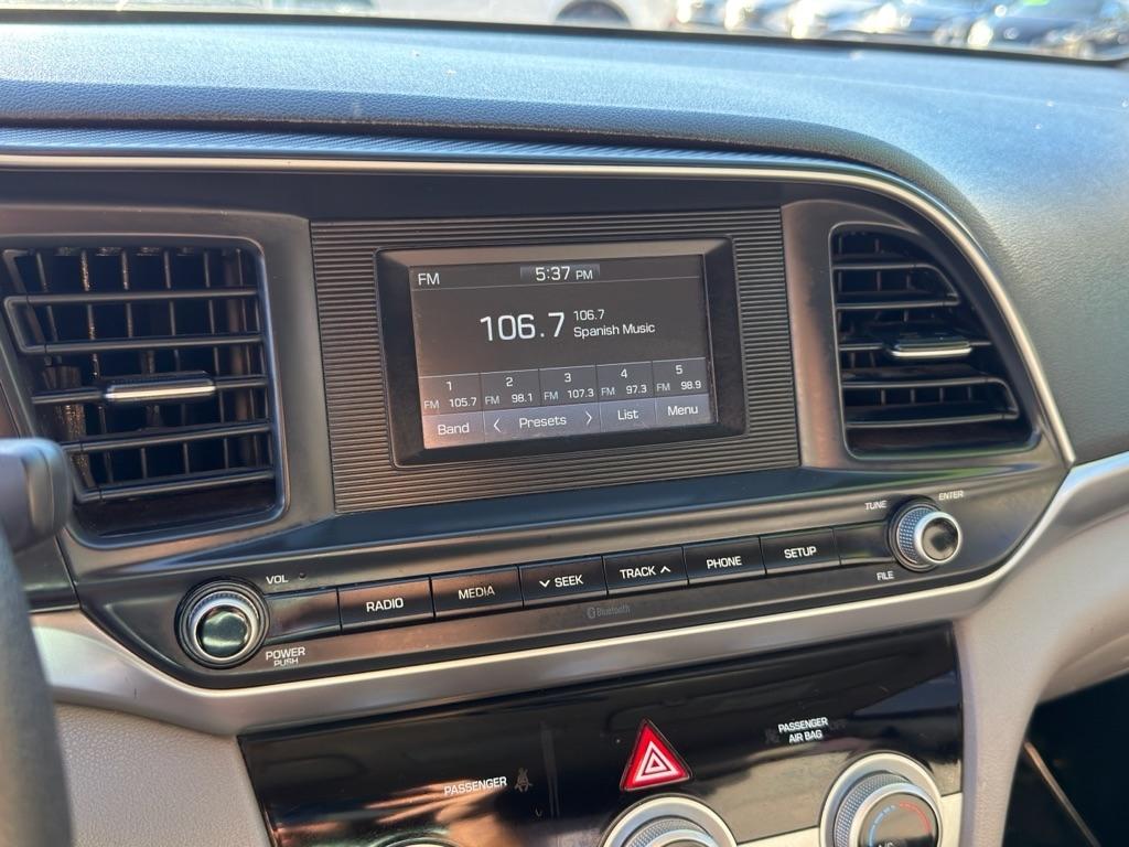 Hyundai Elantra SE 6M 2019