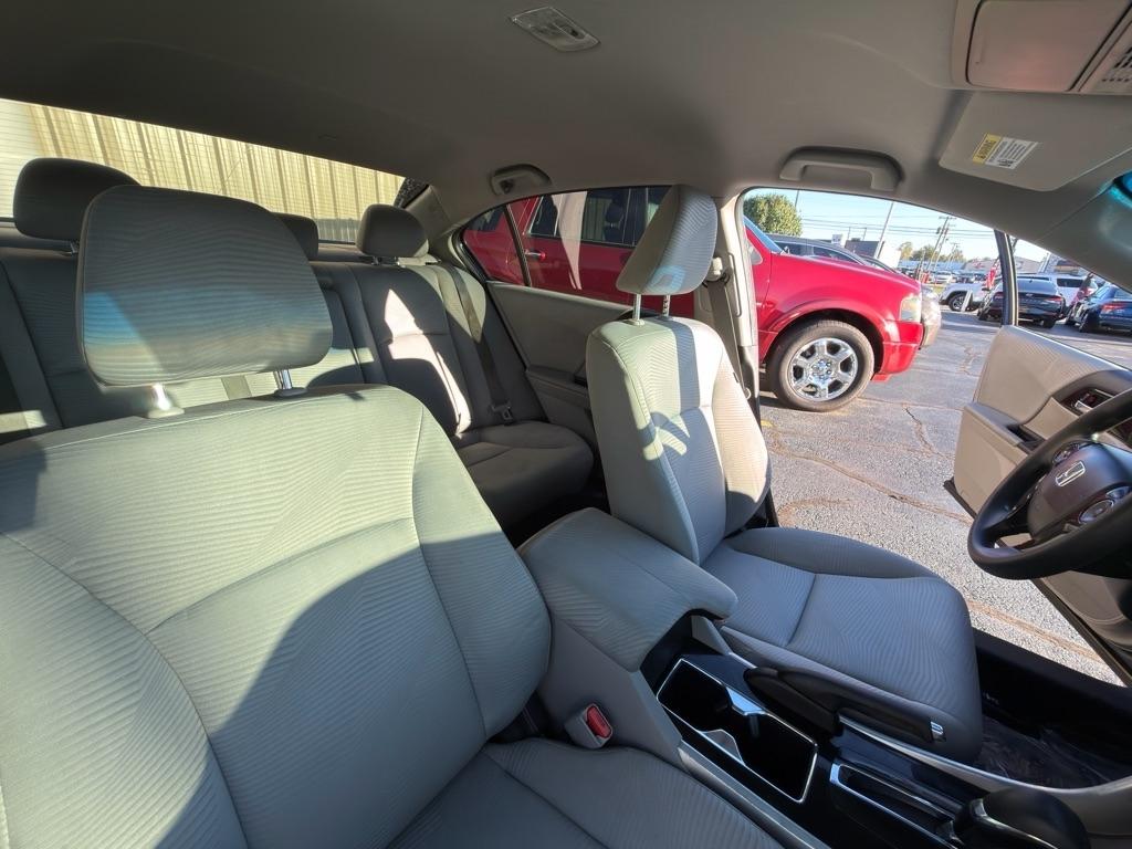 Honda Accord LX Sedan CVT 2017