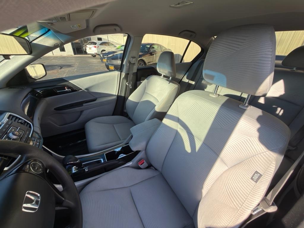 Honda Accord LX Sedan CVT 2017