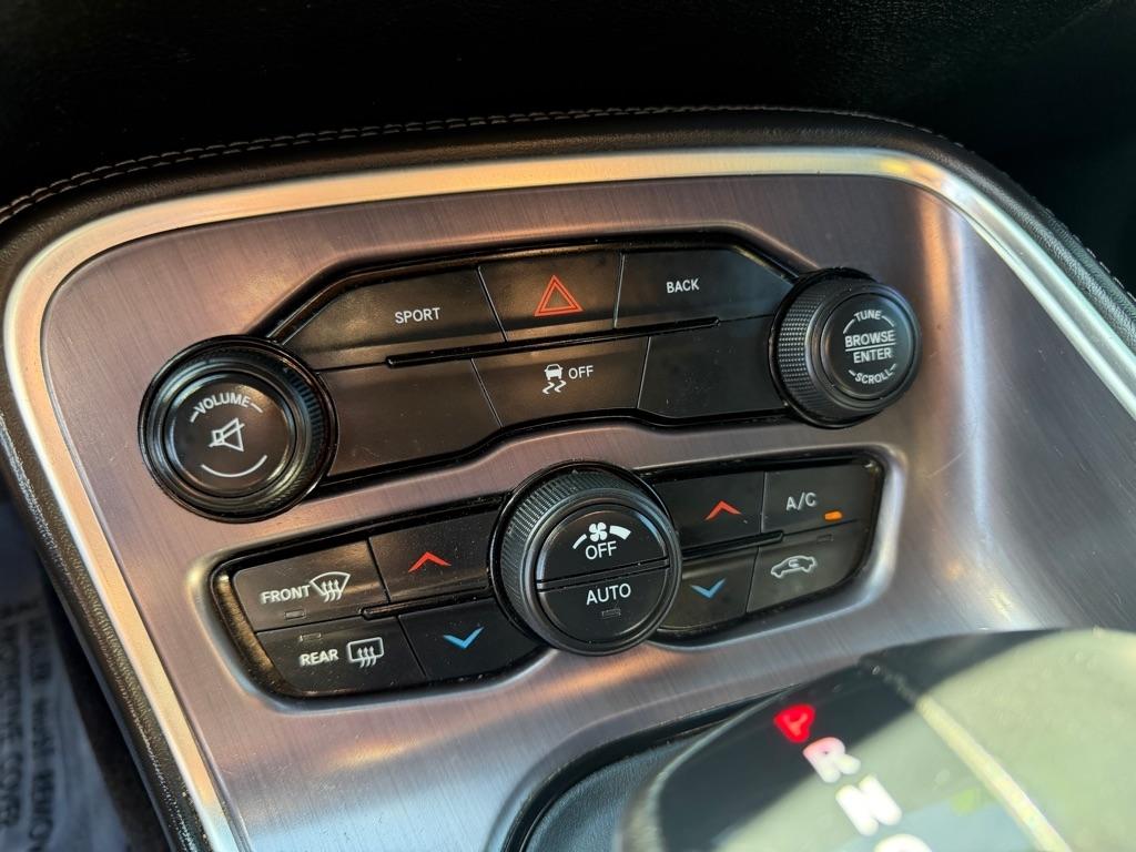 Dodge Challenger SXT 2015