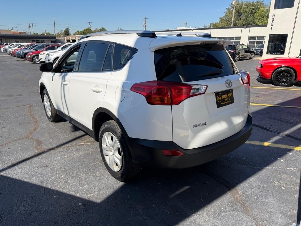 Toyota RAV4 LE FWD 2015