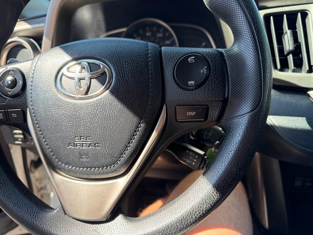 Toyota RAV4 LE FWD 2015