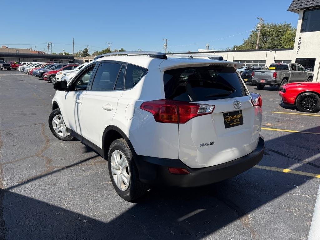Toyota RAV4 LE FWD 2015