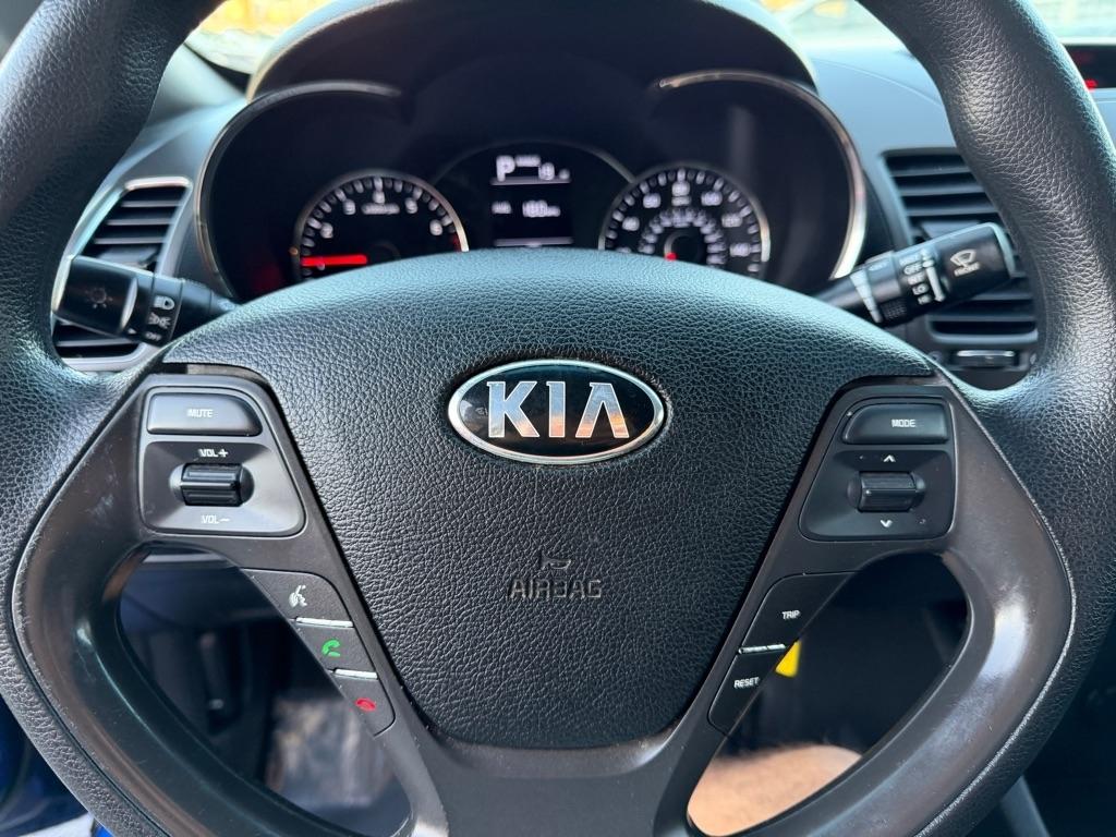 Kia Forte LX 6A 2017