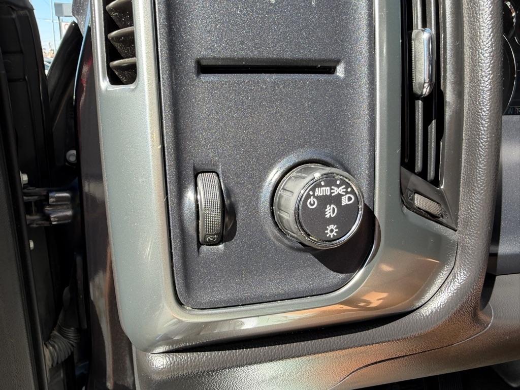 Chevrolet Silverado 1500 LT Double Cab 2WD 2015