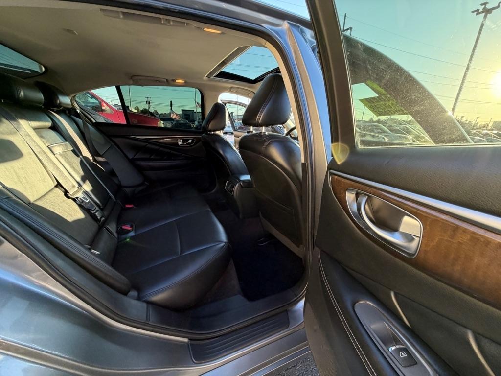 Infiniti Q50 3.0t LUXE 2019