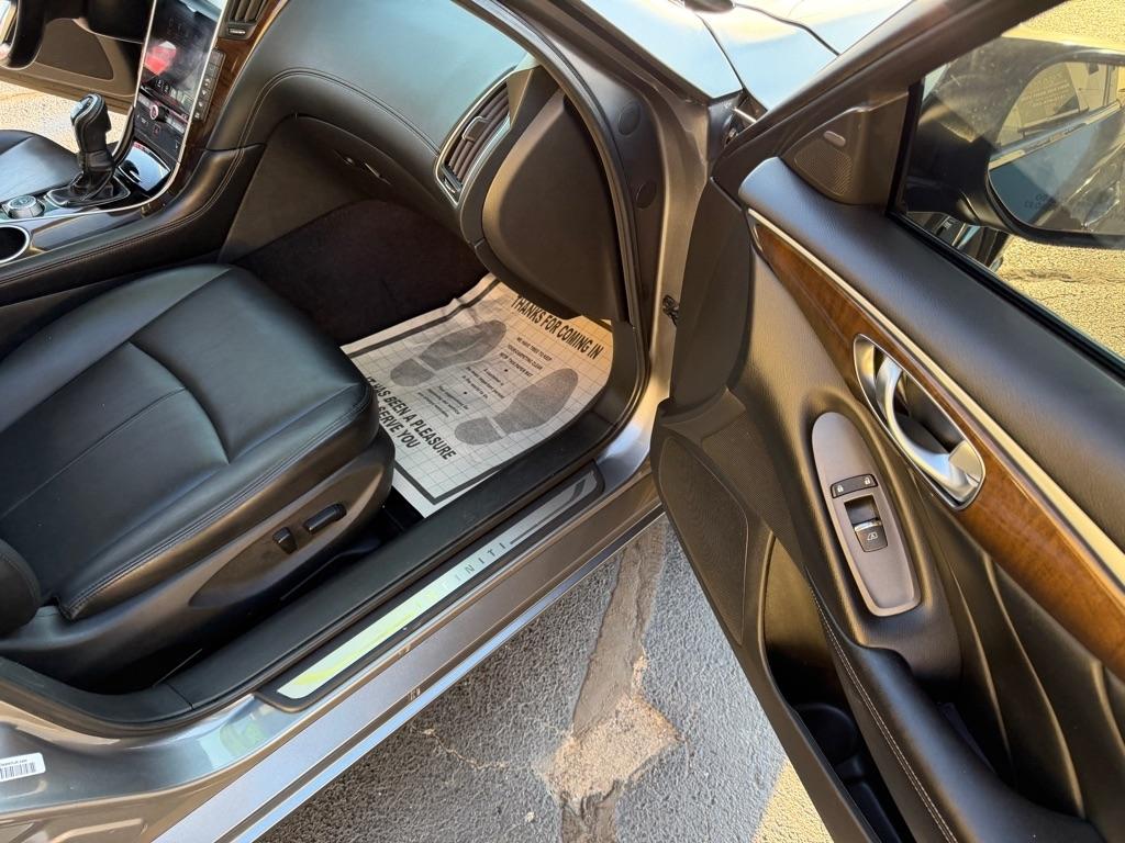 Infiniti Q50 3.0t LUXE 2019