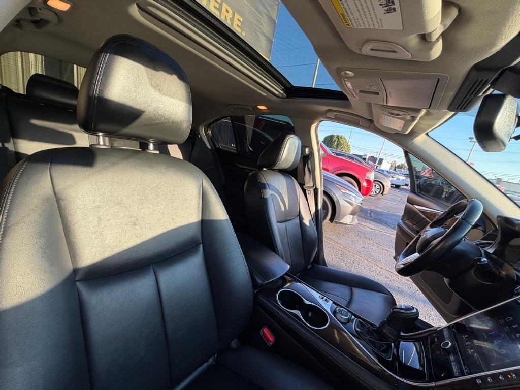 Infiniti Q50 3.0t LUXE 2019