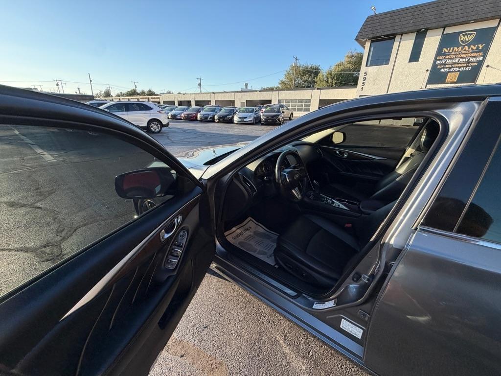 Infiniti Q50 3.0t LUXE 2019