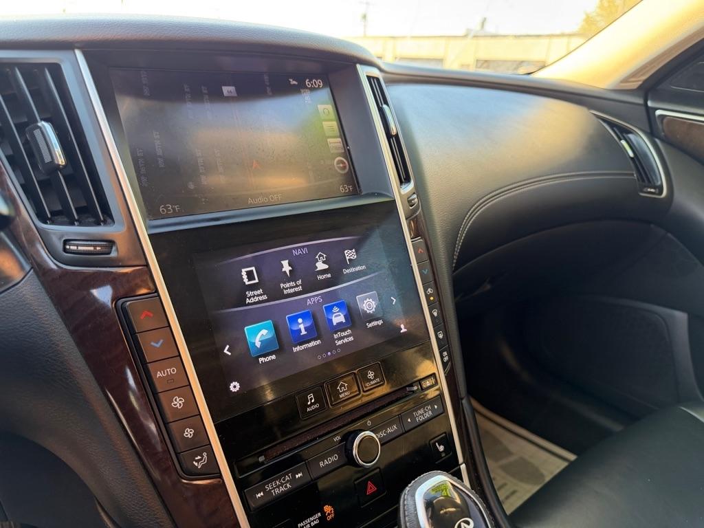 Infiniti Q50 3.0t LUXE 2019