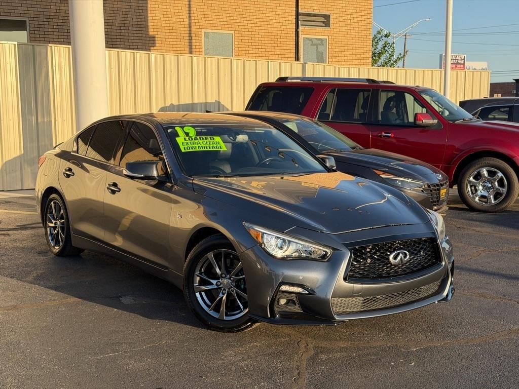 Infiniti Q50 3.0t LUXE 2019