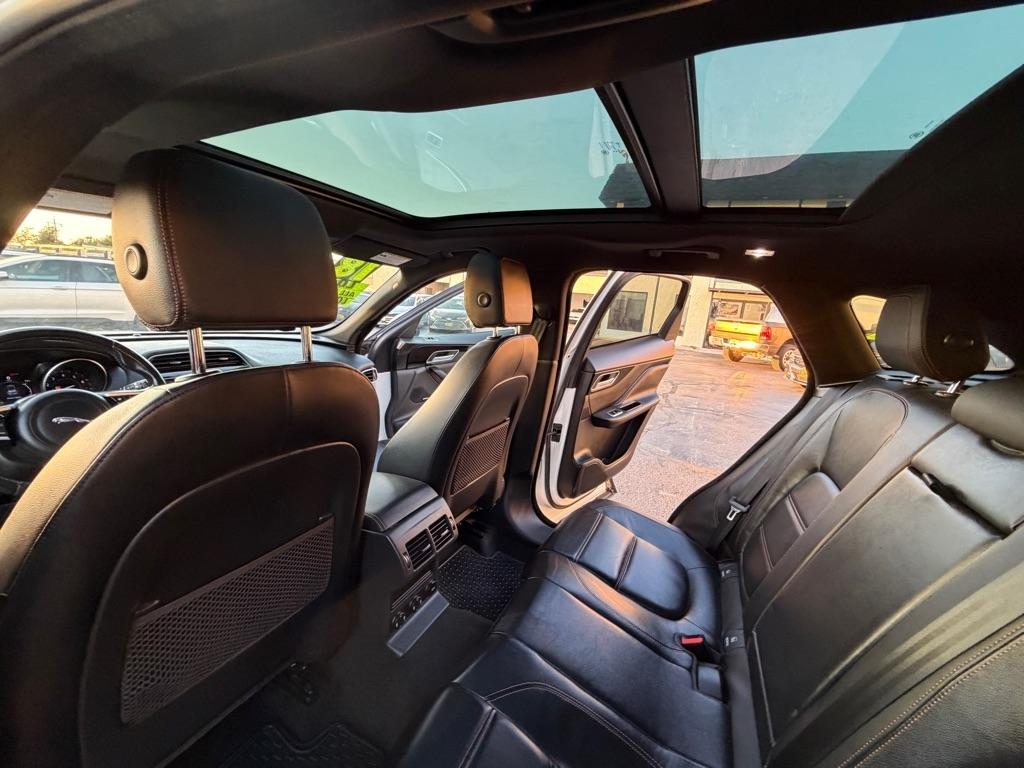 Jaguar F-Pace 25t Prestige 2018