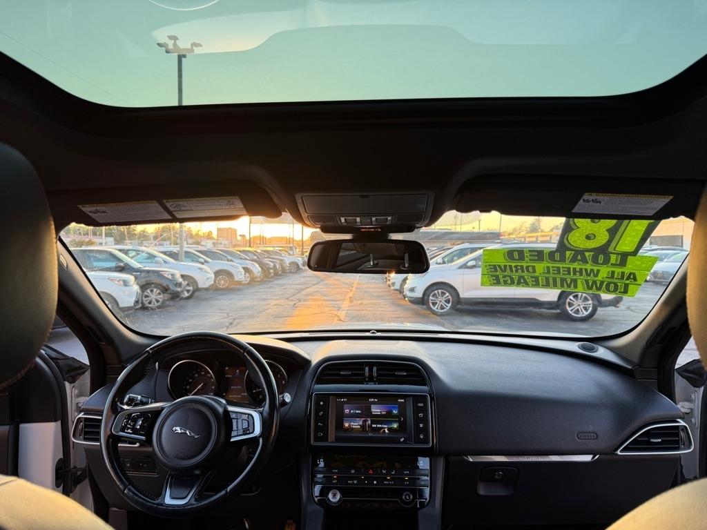 Jaguar F-Pace 25t Prestige 2018