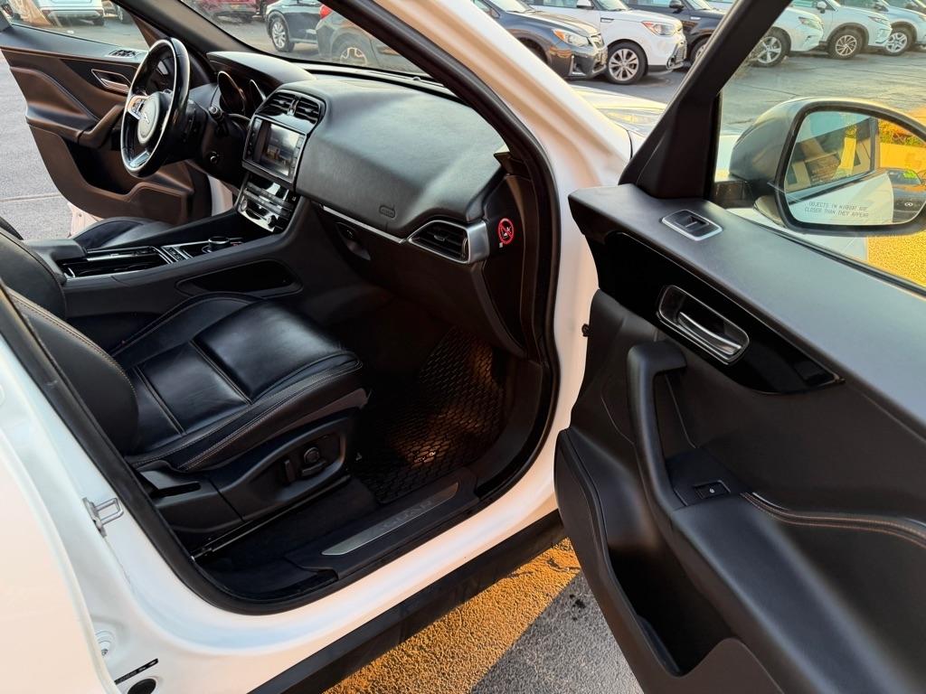 Jaguar F-Pace 25t Prestige 2018