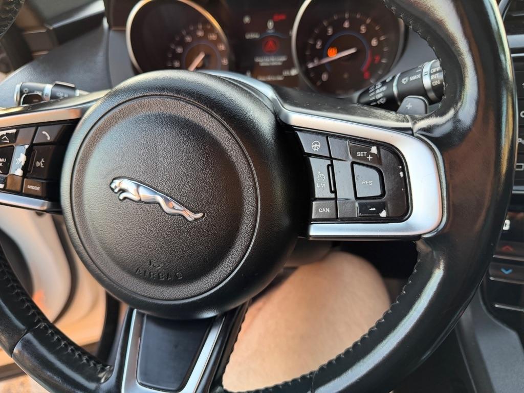 Jaguar F-Pace 25t Prestige 2018