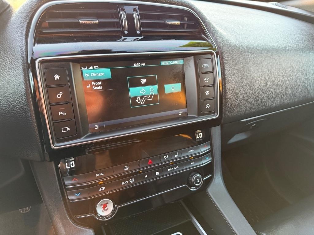 Jaguar F-Pace 25t Prestige 2018