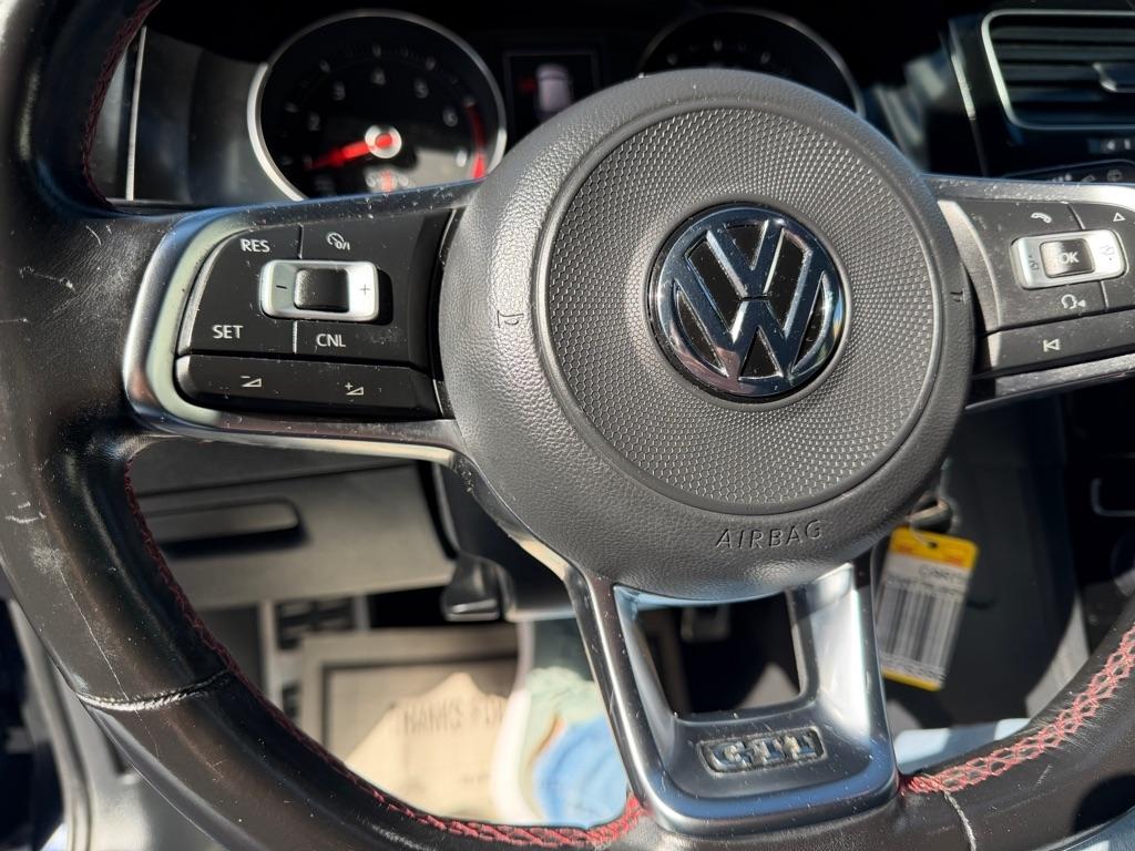 Volkswagen Golf GTI S 6A 4-Door 2017