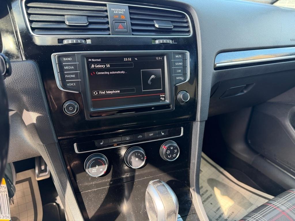 Volkswagen Golf GTI S 6A 4-Door 2017