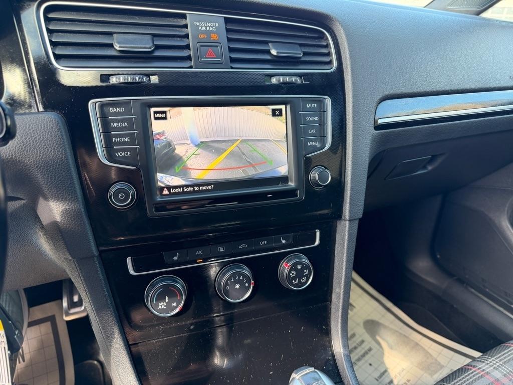 Volkswagen Golf GTI S 6A 4-Door 2017
