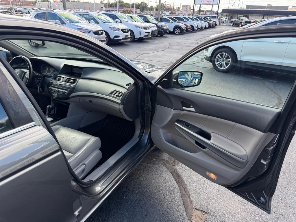 Honda Accord EX-L Sedan AT 2010