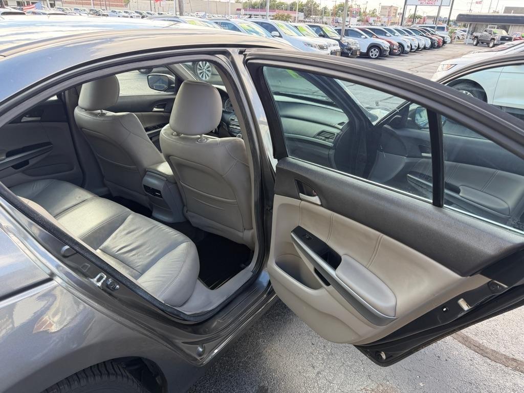 Honda Accord EX-L Sedan AT 2010