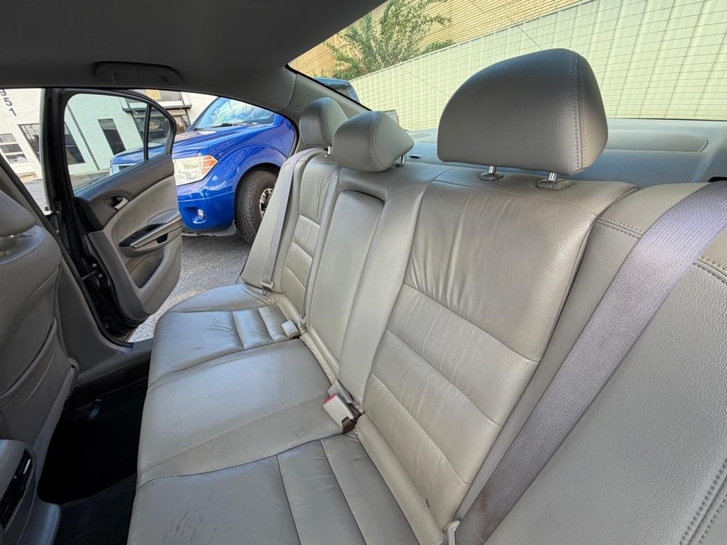 Honda Accord EX-L Sedan AT 2010