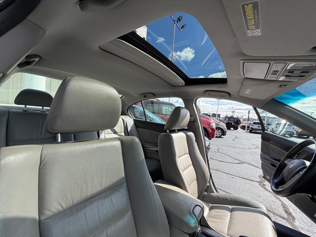 Honda Accord EX-L Sedan AT 2010