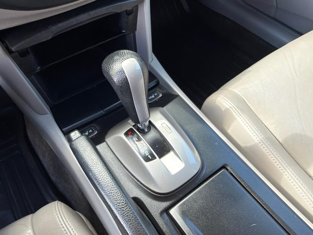Honda Accord EX-L Sedan AT 2010