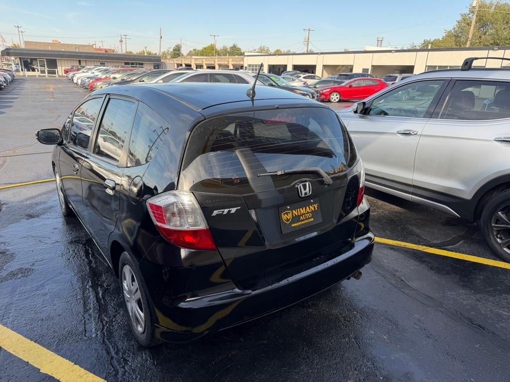 Honda Fit 5-Speed AT 2011