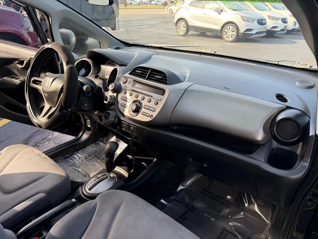 Honda Fit 5-Speed AT 2011