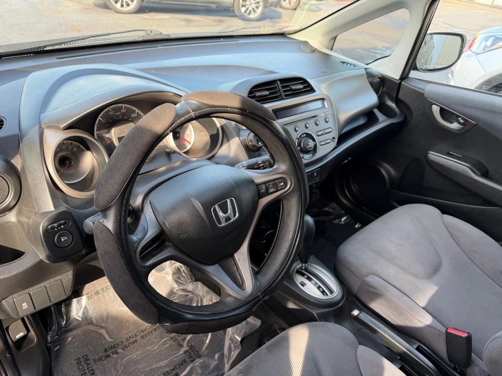 Honda Fit 5-Speed AT 2011