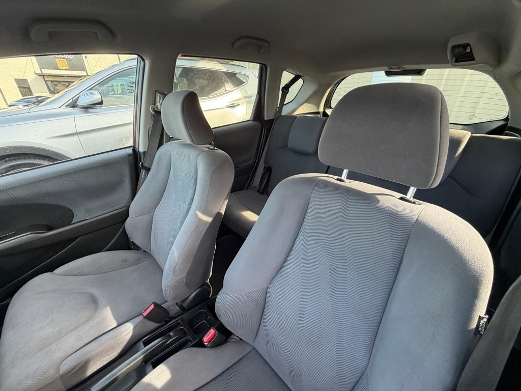 Honda Fit 5-Speed AT 2011