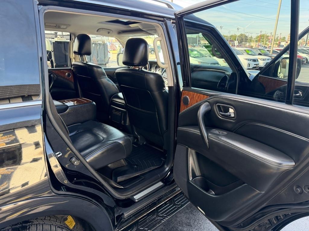 Infiniti QX80 LUXE 2019